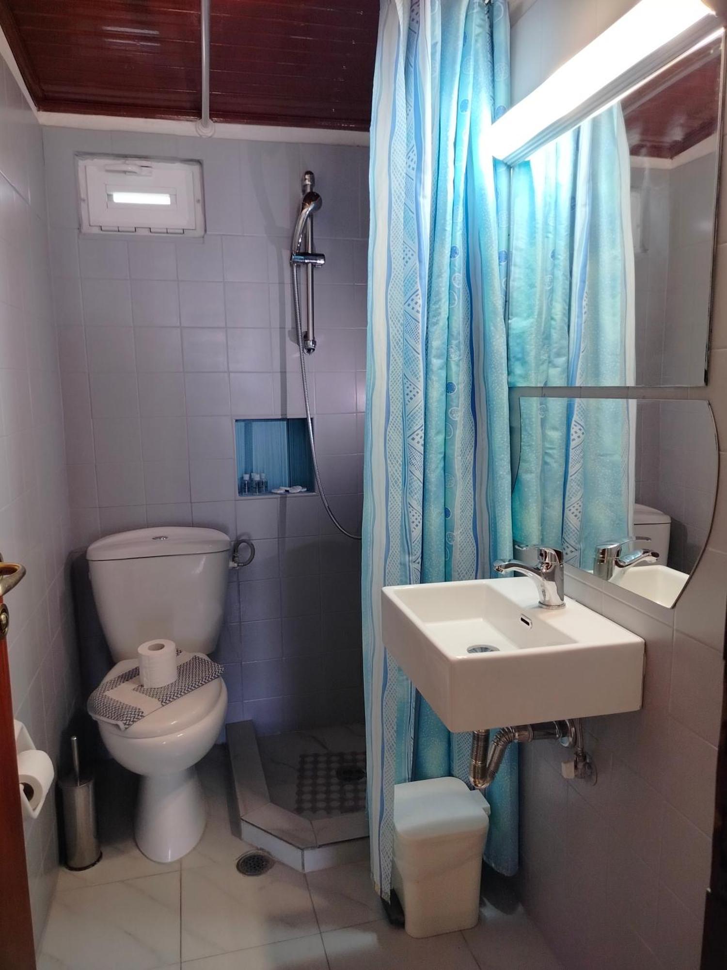 Iliahtida Apartments Roviész Kültér fotó