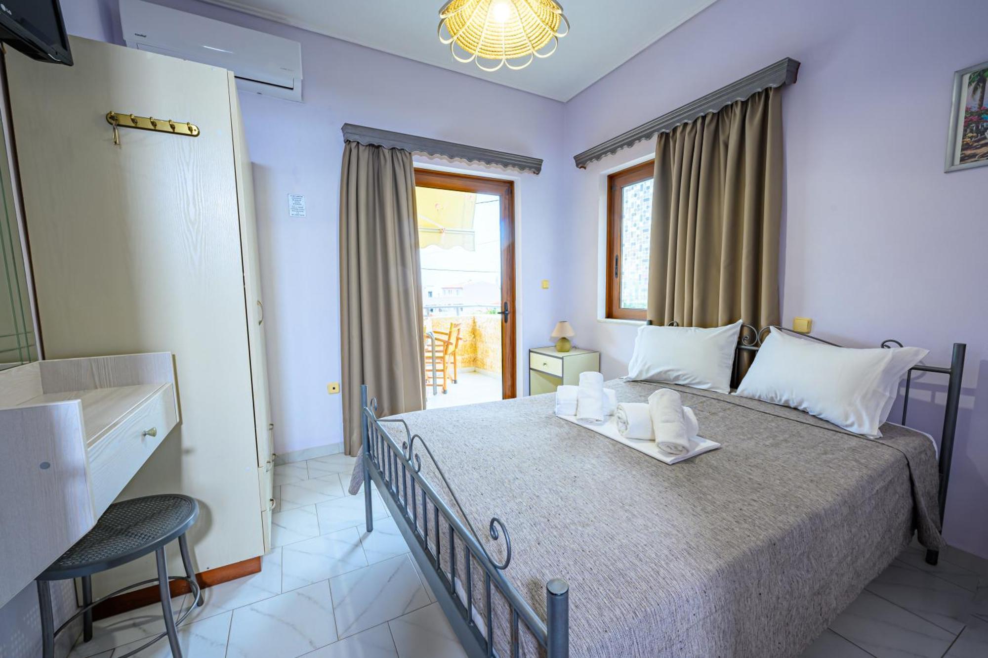 Iliahtida Apartments Roviész Kültér fotó