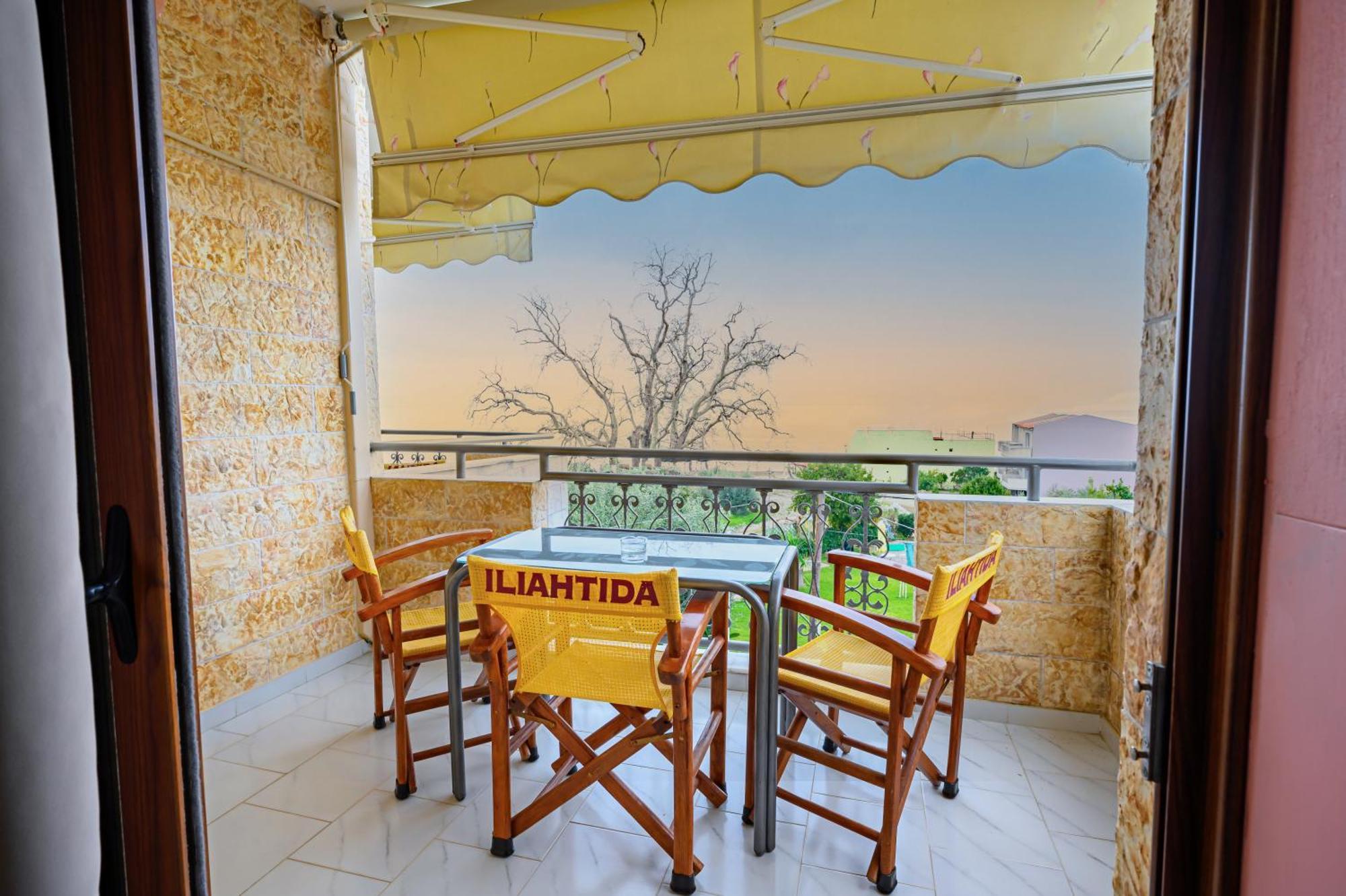 Iliahtida Apartments Roviész Kültér fotó