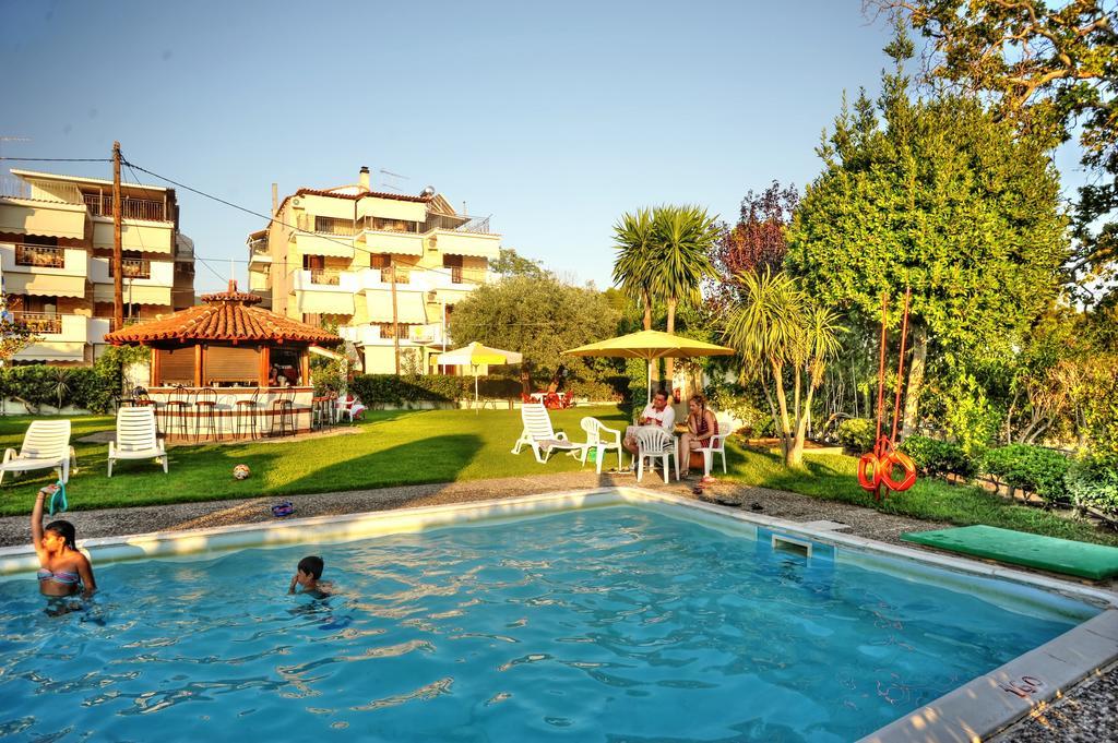 Iliahtida Apartments Roviész Kültér fotó